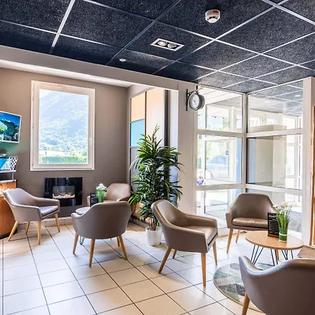 Saint Jean De Maurienne 2*